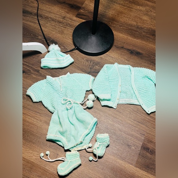 Vintage bundle baby crotchet gender neutral - Picture 8 of 12